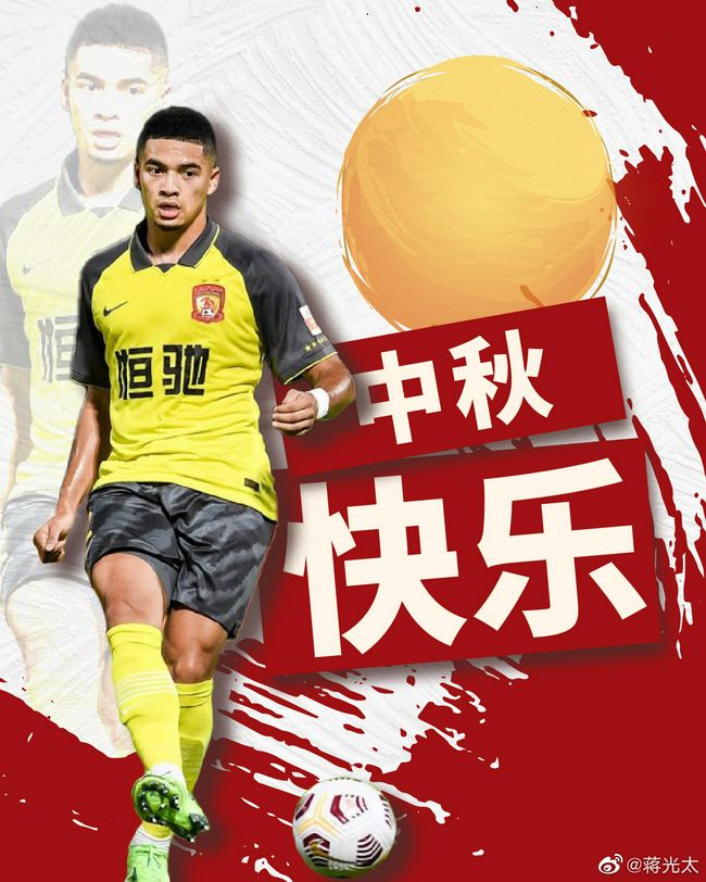 意甲前瞻：尤文图斯 VS 那不勒斯时间：2023-12-09 03:45尤文图斯目前积33分暂列积分榜第2，距离榜首的国米仅有2分差距，此役球队的抢分战意毋庸置疑，尤文图斯在最近的一轮联赛客场2-1击败蒙扎，各项赛事近9场取得7胜2平的不败战绩，球队近期的整体走势非常稳健，尤其是防线稳固，过去9场比赛尤文图斯多达6场能够零封对手，且期间合计仅失3球。